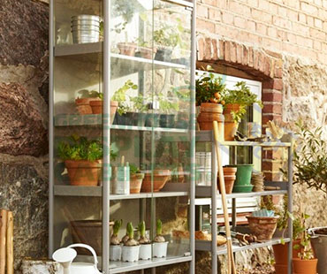 Pedestal Greenhouse Showcases